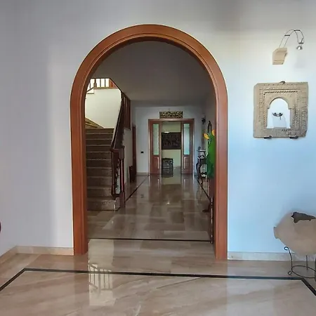 Casa de hóspedes The Rosa's Luxury House 4*