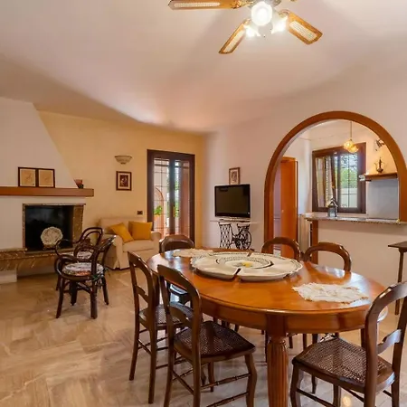 The Rosa's Luxury House 4* Alezio