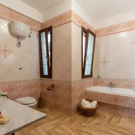 The Rosa's Luxury House